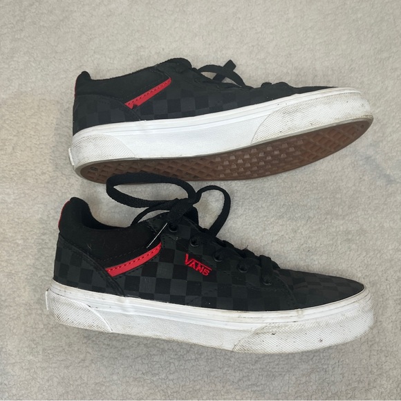 Vans Boys Size 2.5 Low Top Canvas Seldan Check Shoes Sneakers Skateboarding - Picture 2 of 12